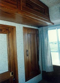 コースター内装