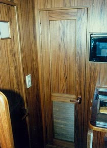 コースター内装